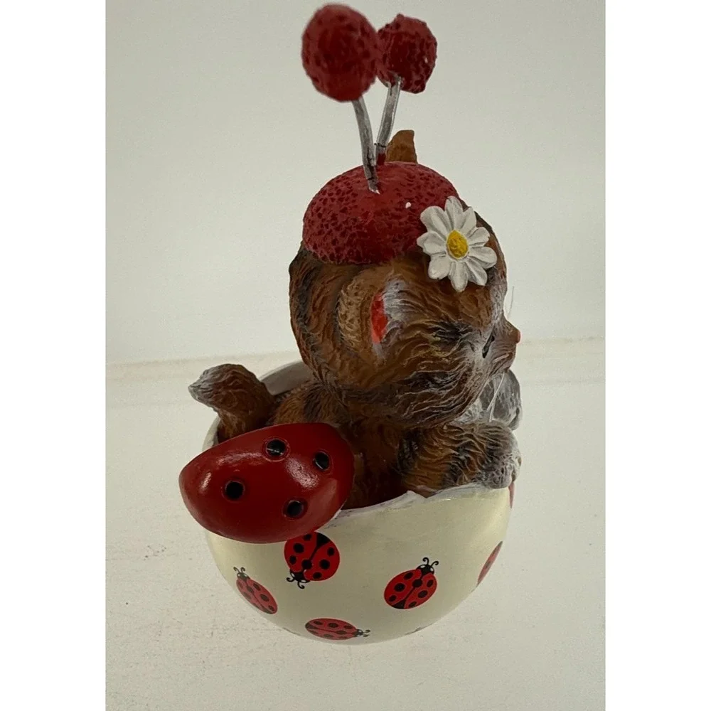 Hamilton Collection Cute as a Bug Kitten Figurine Cups of Affection Collectible